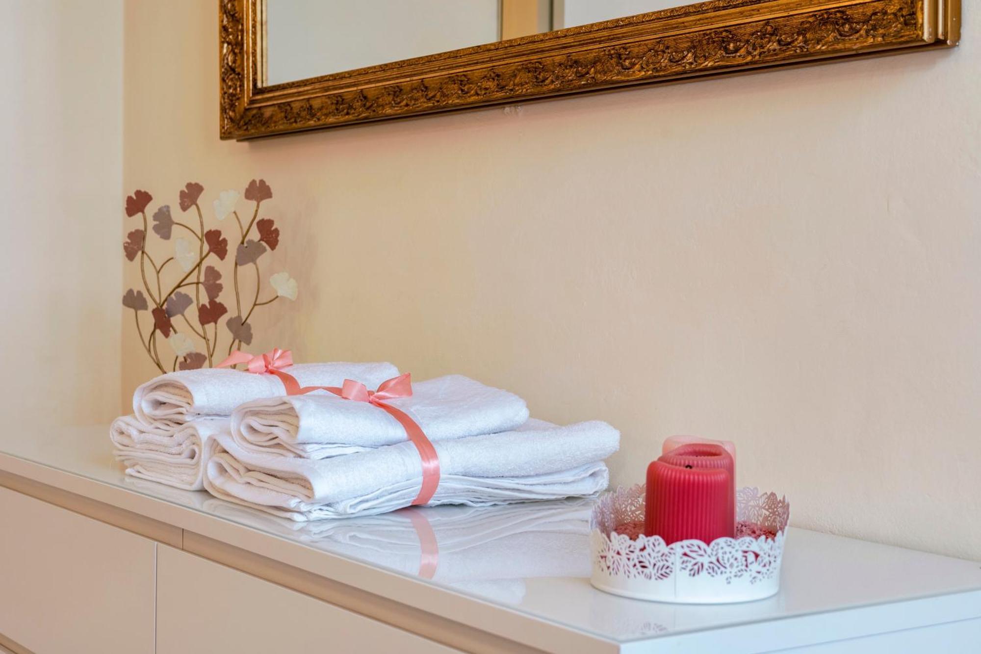 Iseo Portelle Holiday With Private Parking And Bike Storage 外观 照片
